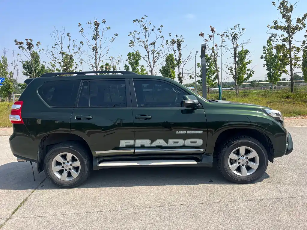 Toyota Prado 2016 — фото 3