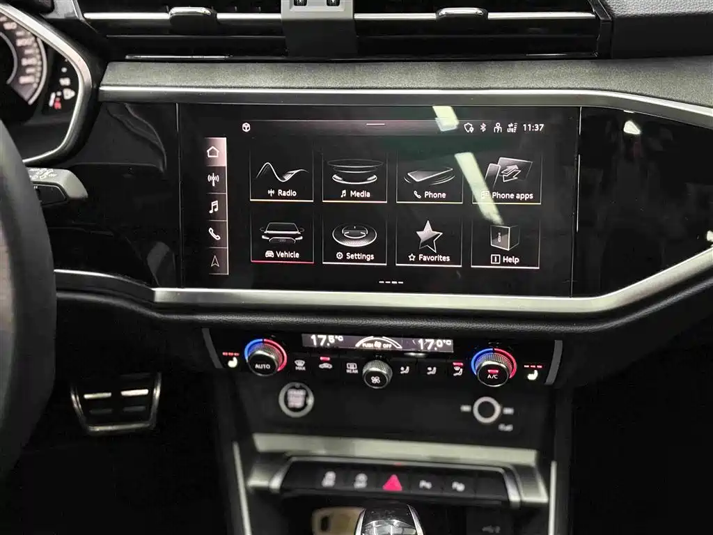 Audi Q3 2022 — фото 15