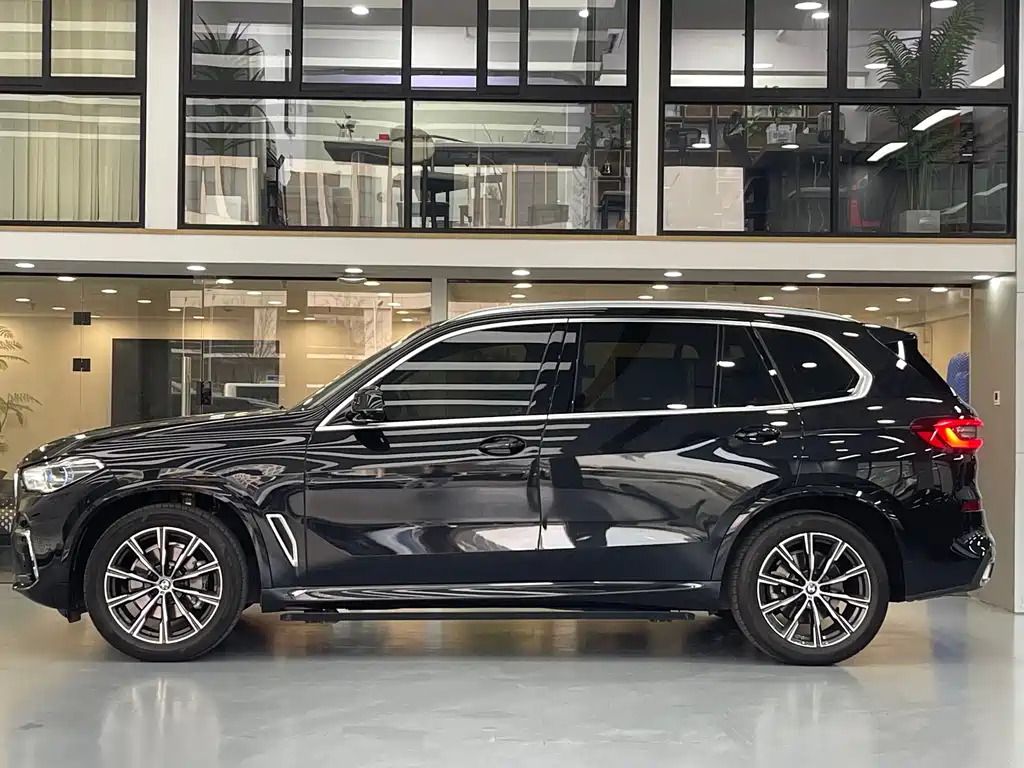 BMW X5 2023 — фото 4