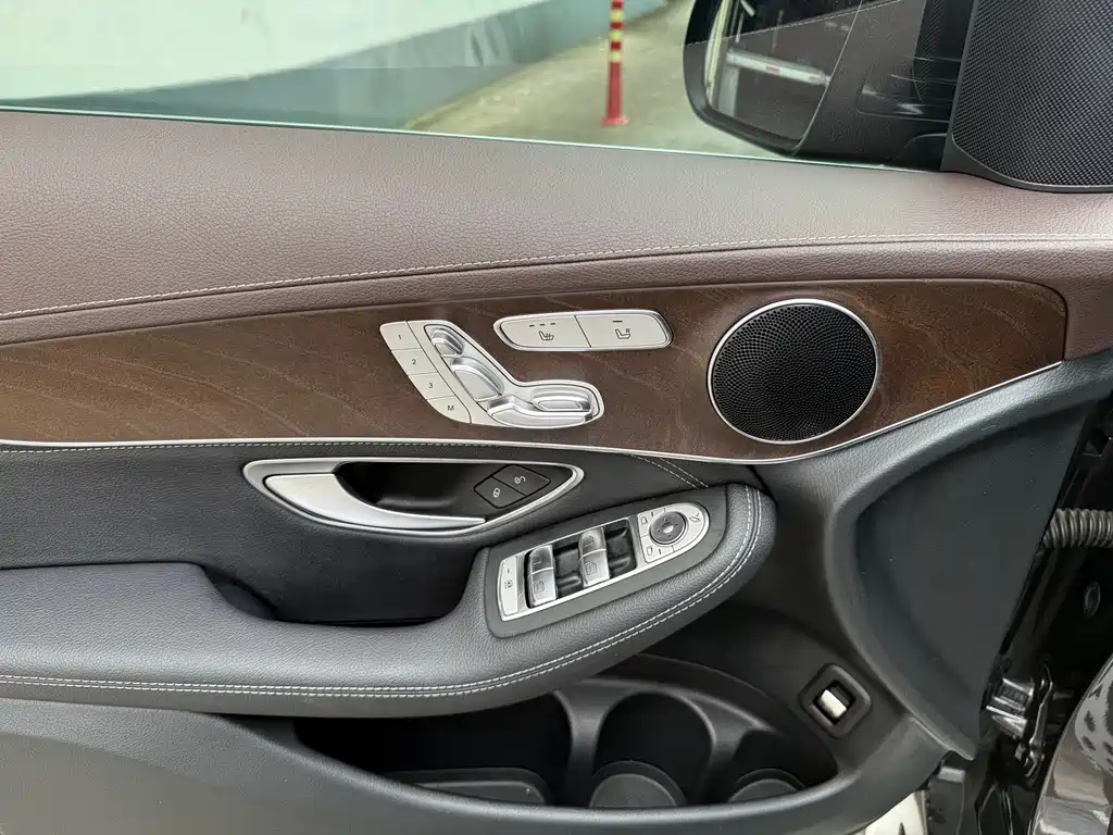 Mercedes-Benz GLC 2020