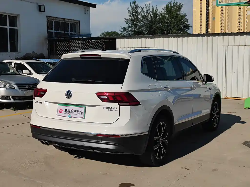 Volkswagen Tiguan L 2020 — фото 2