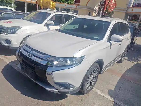 Mitsubishi Outlander 2018