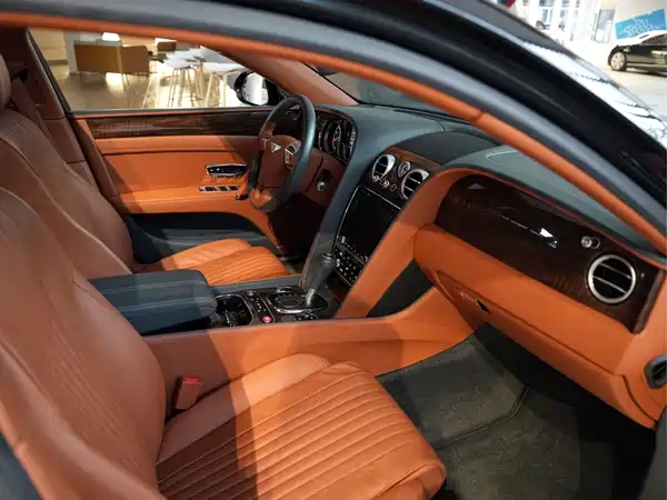Bentley Flying Spur 2017