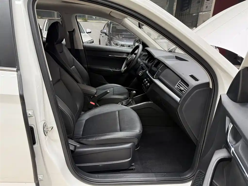 Skoda Kamiq 2022 — фото 20