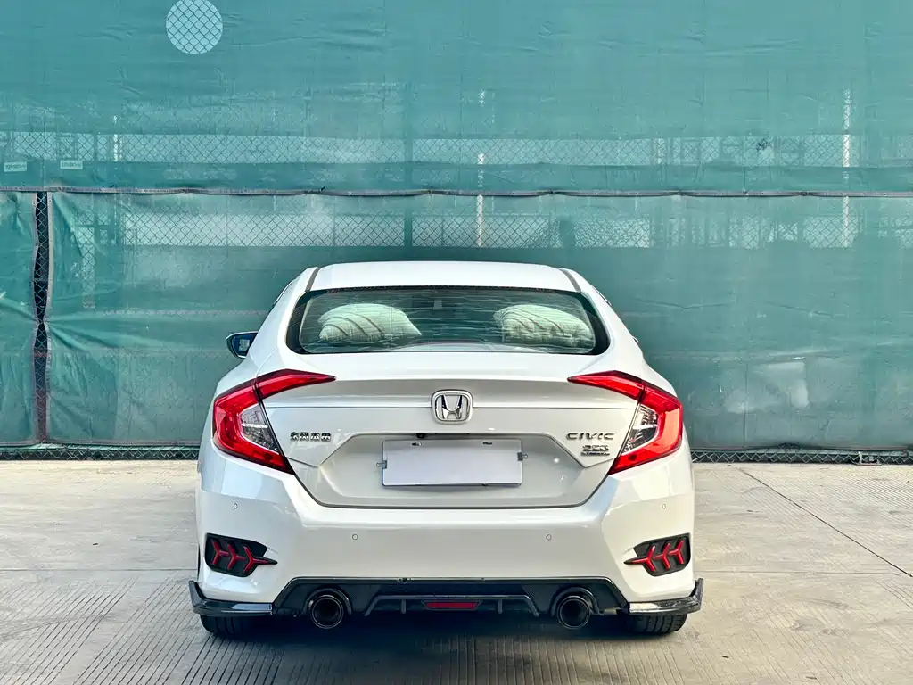 Honda Civic 2019 — фото 5