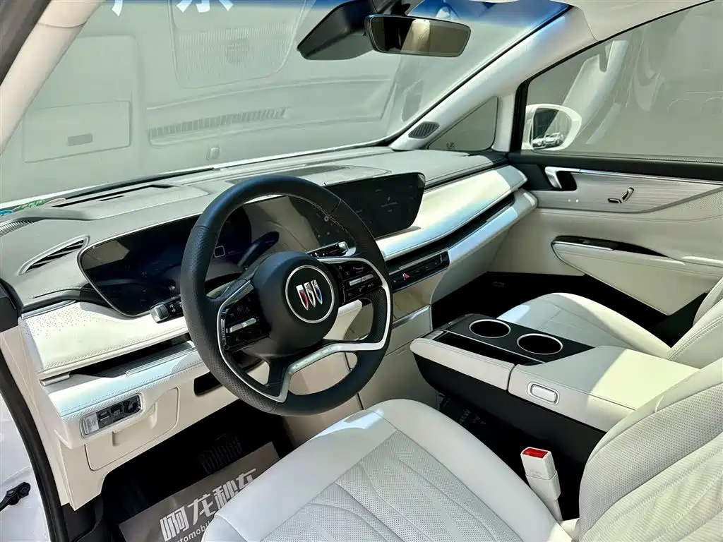 Buick GL8 Hybrid 2025 — фото 10