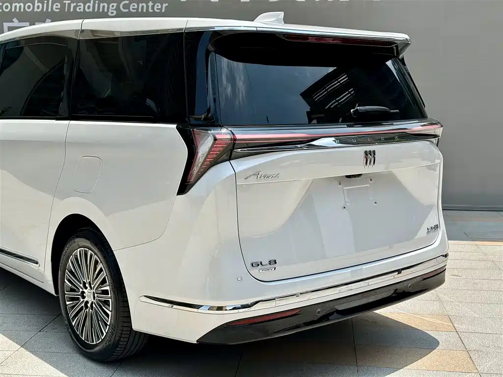 Buick GL8 Hybrid 2025 — фото 17