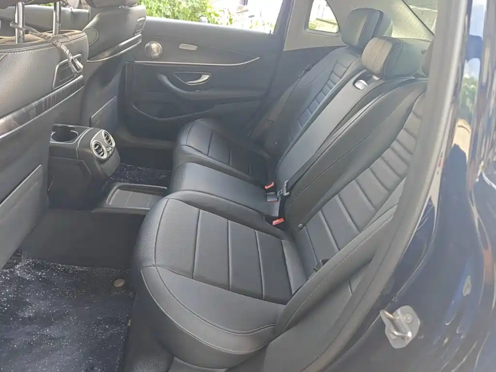 Mercedes-Benz E-Class 2019 — фото 17