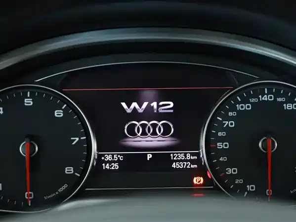 Audi A8 2012