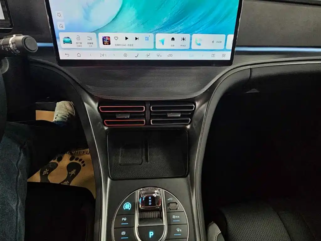 BYD Seal 05 DM-i 2025 — фото 13