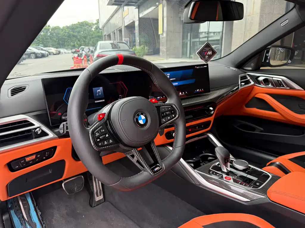 BMW M4 2025 — фото 14