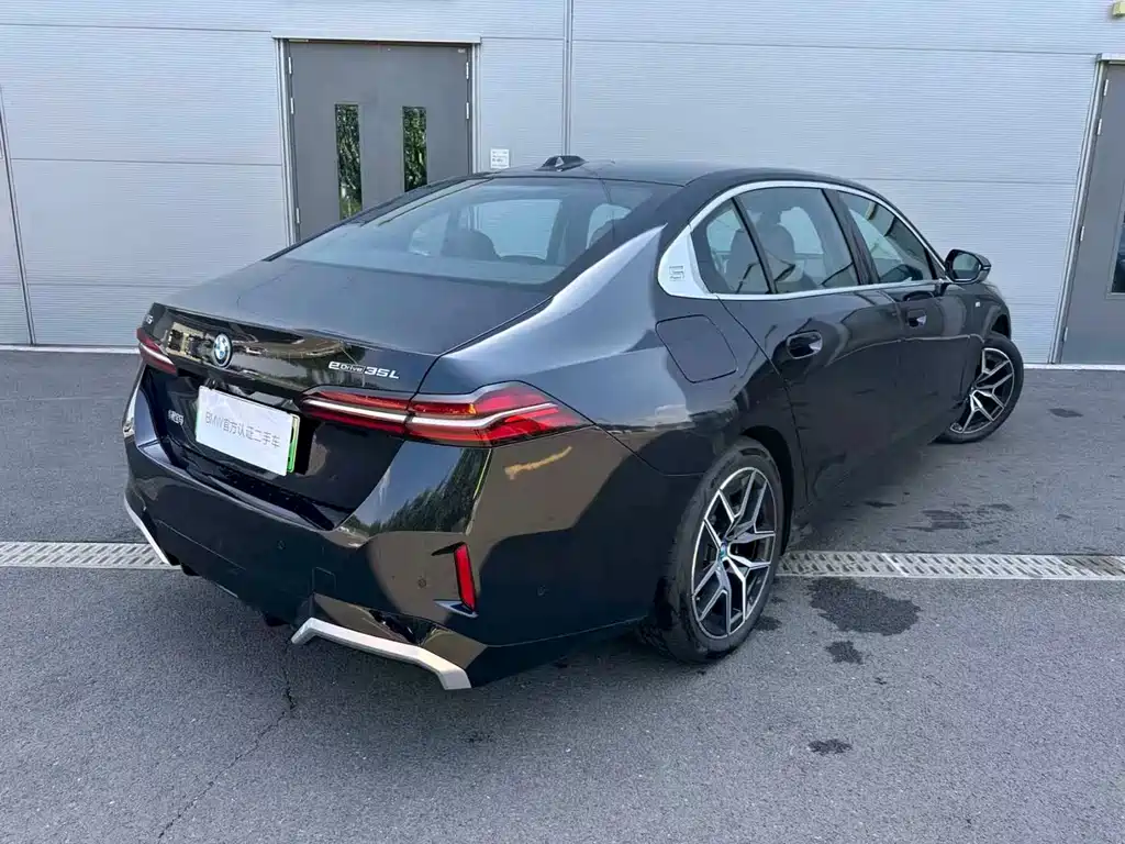 BMW i5 2025 — фото 5