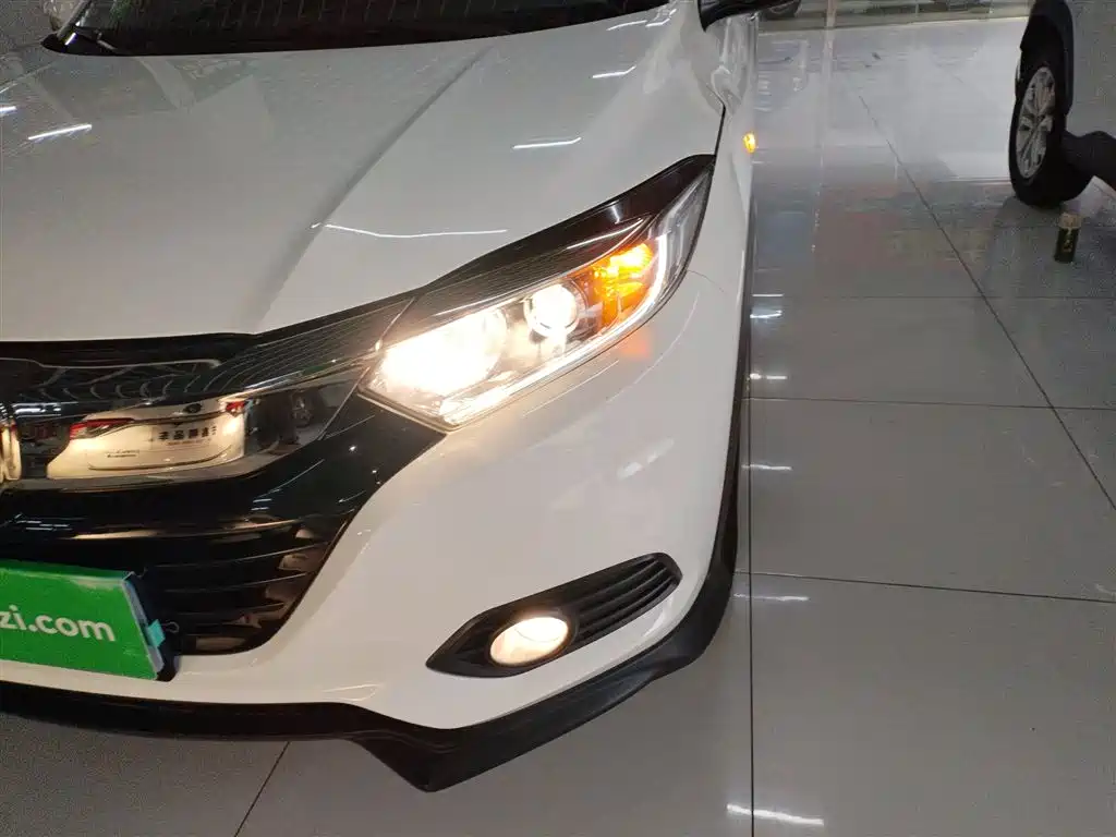 Honda Vezel 2020 — фото 18