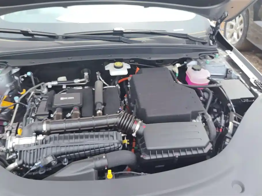 BYD Seal 05 DM-i 2026 — фото 10