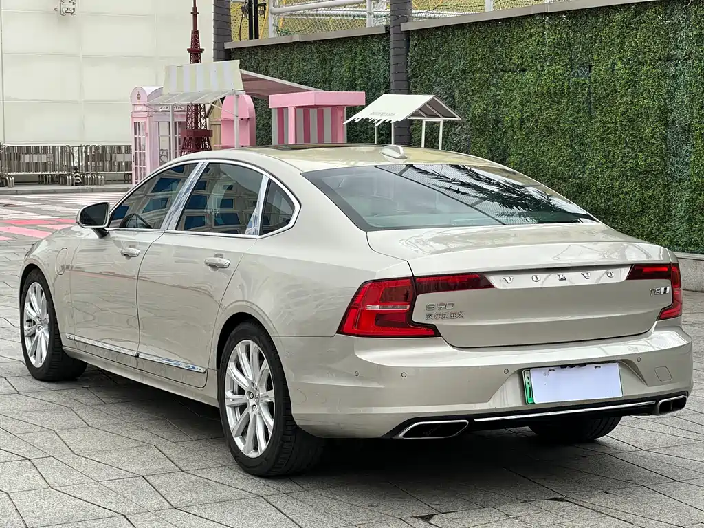 Volvo S90 PHEV 2019 — фото 4