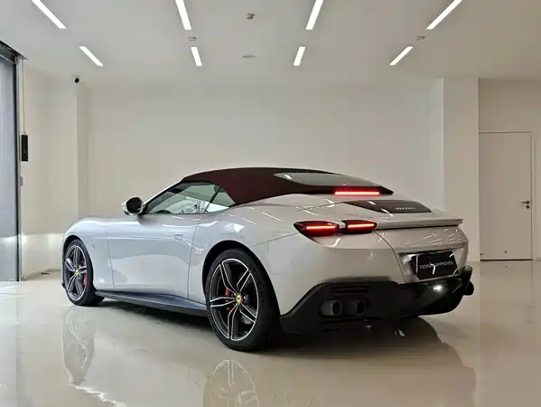 Ferrari Roma 2024