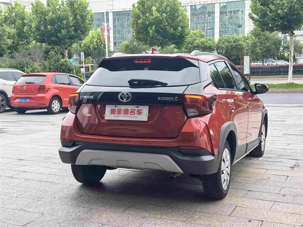 Toyota Yaris L 2023