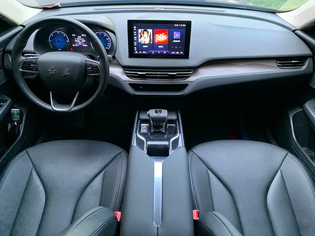 Hongqi E-QM5 2023 — фото 15