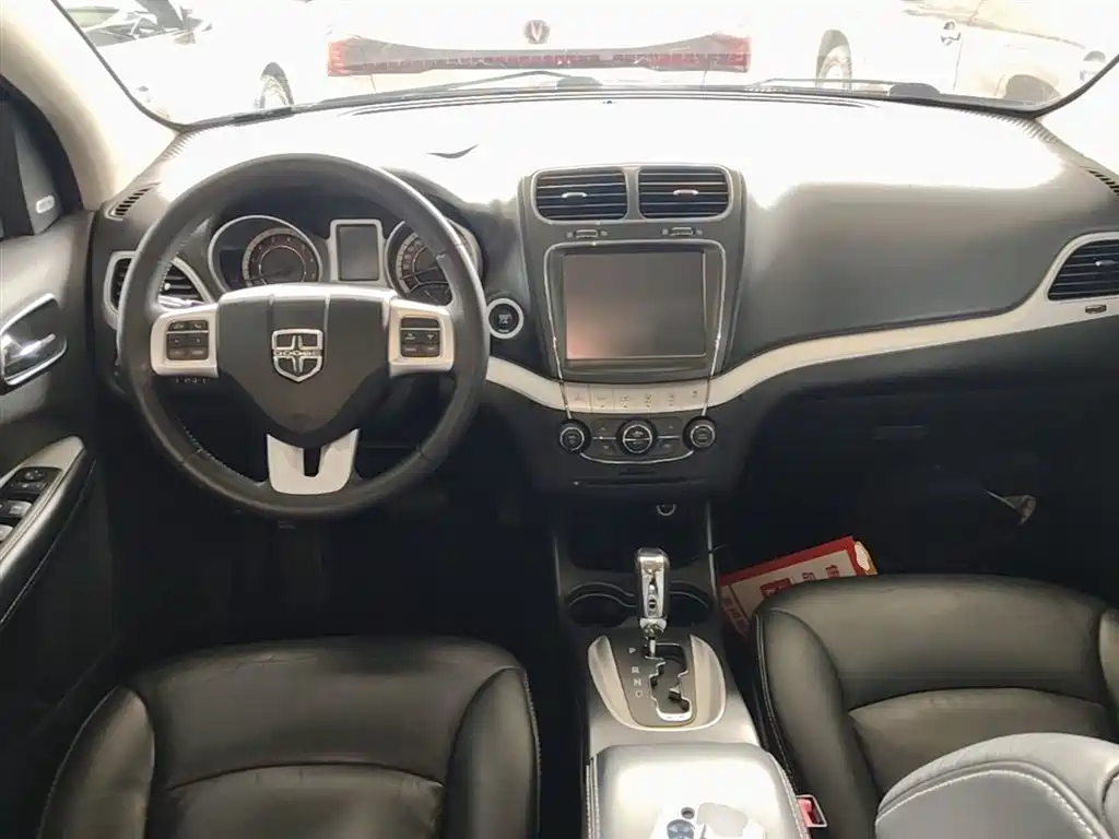 Dodge Journey 2016 — фото 10