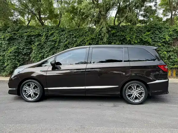 Honda Elysion 2019