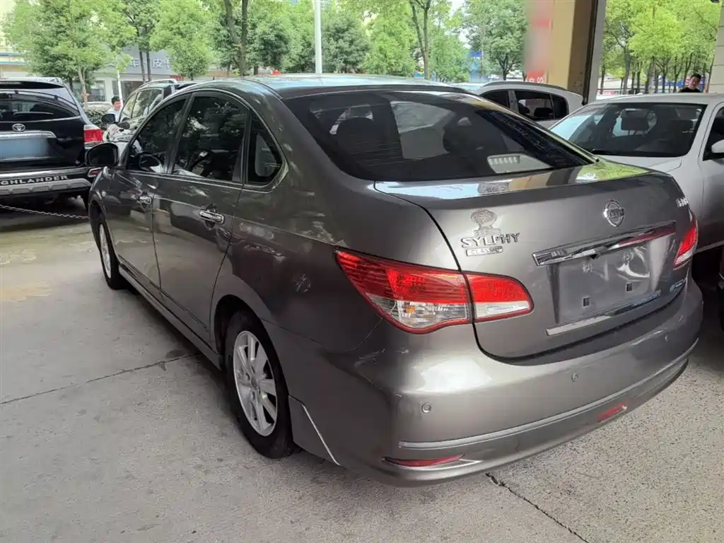 Nissan Sylphy 2015 — фото 5