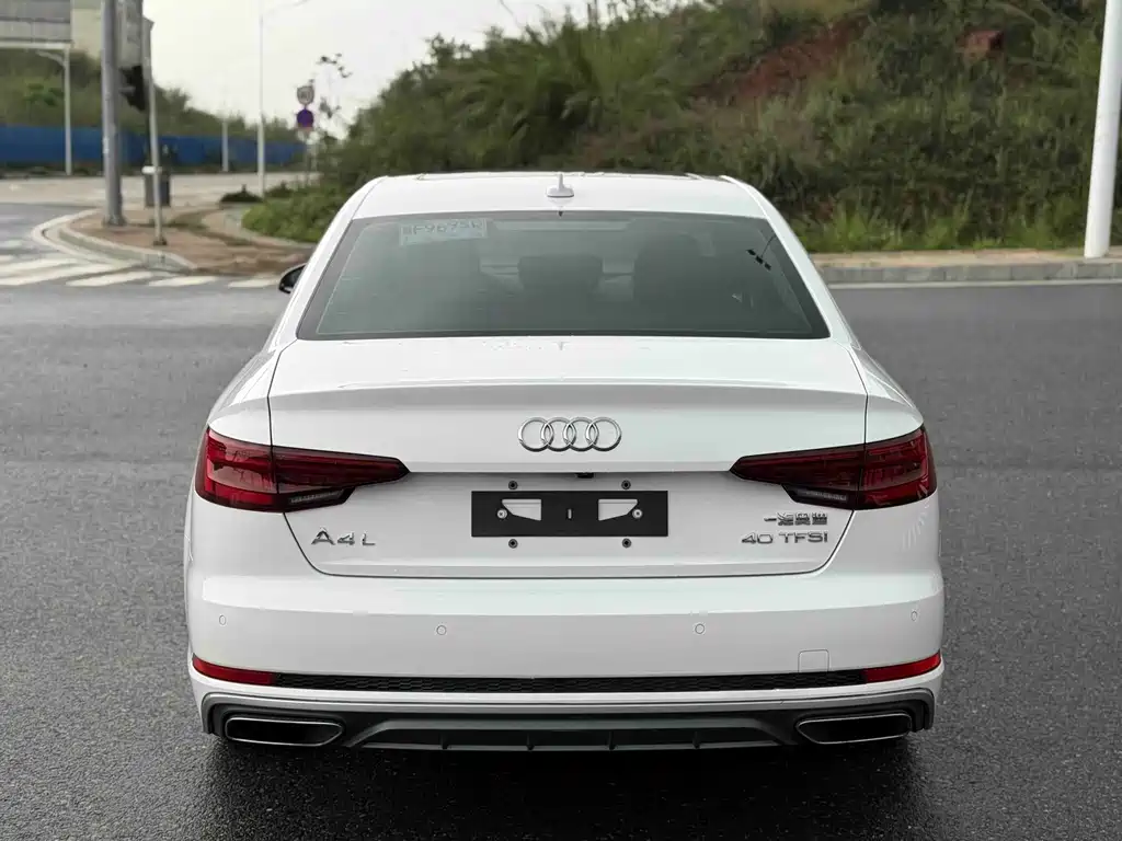 Audi A4L 2019 — фото 9