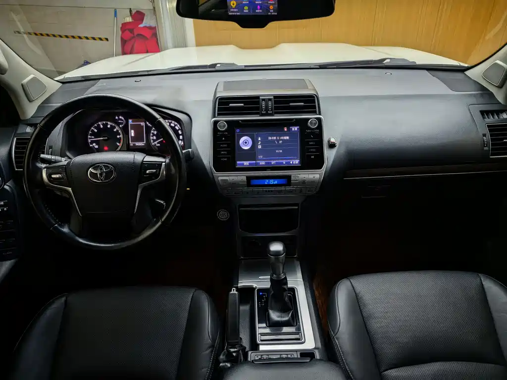 Toyota Prado 2020 — фото 17