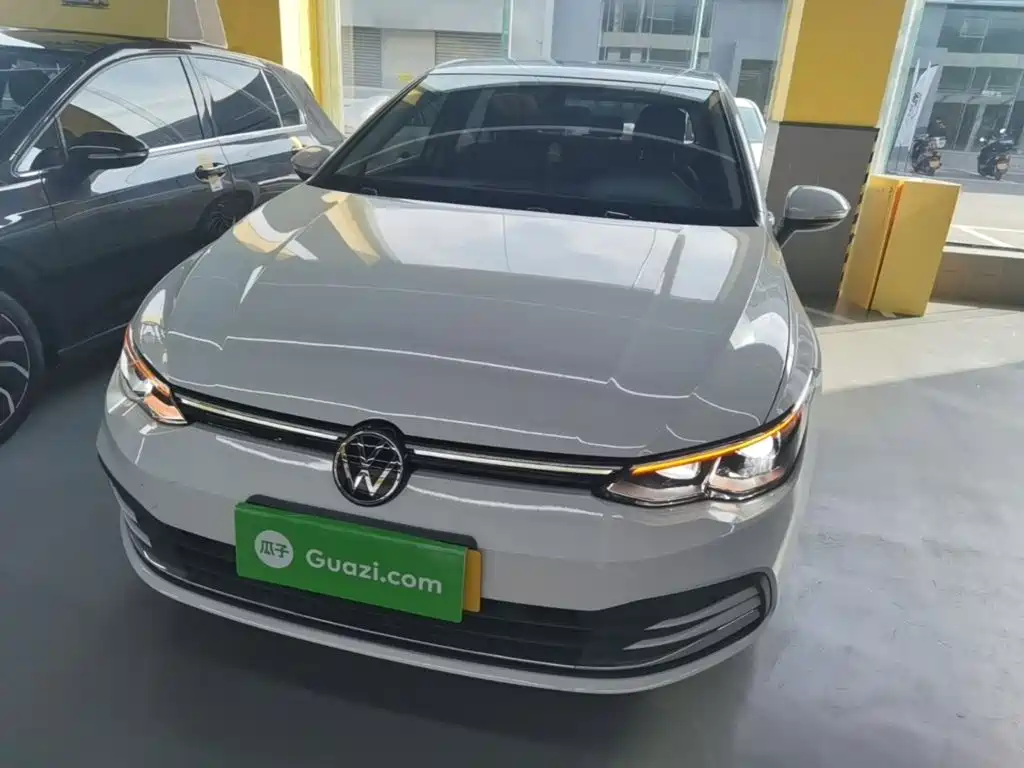 Volkswagen Golf 2023