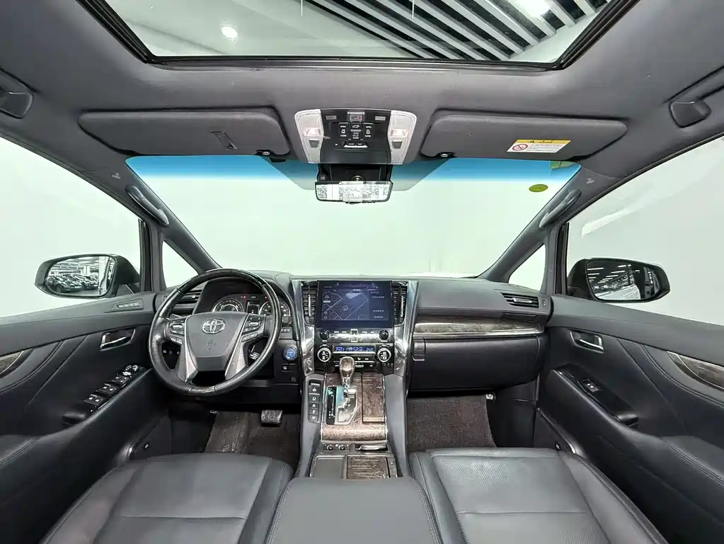 Toyota Vellfire 2021 — фото 7