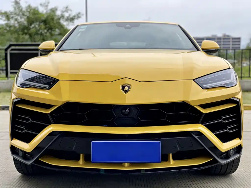 Lamborghini Urus 2023 — фото 2