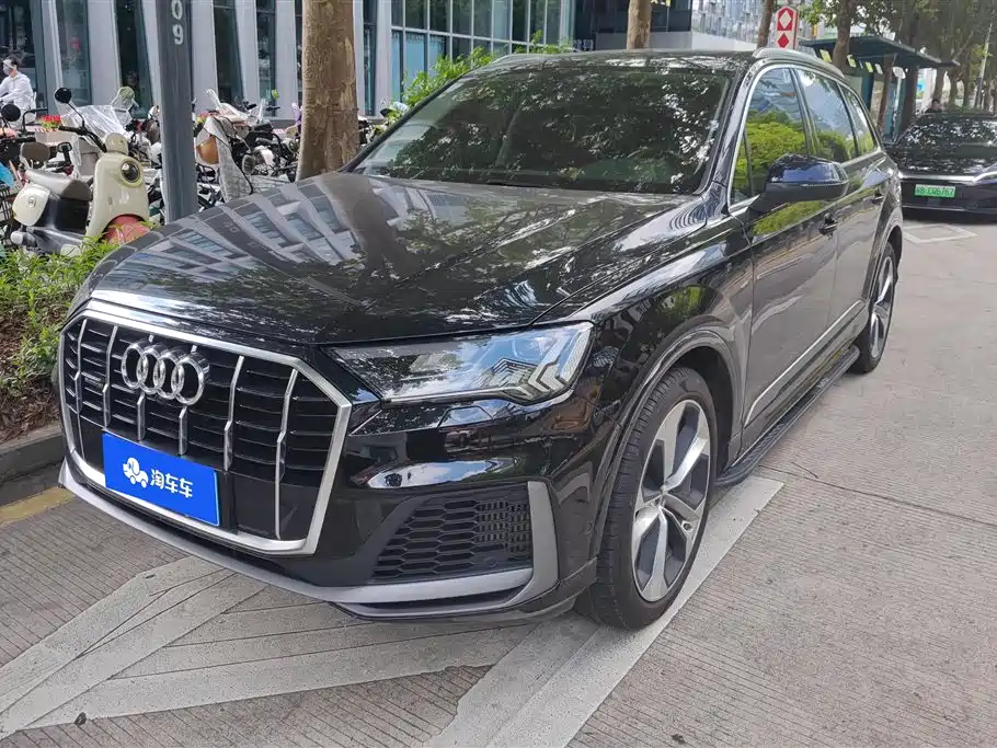 Audi Q7 2021