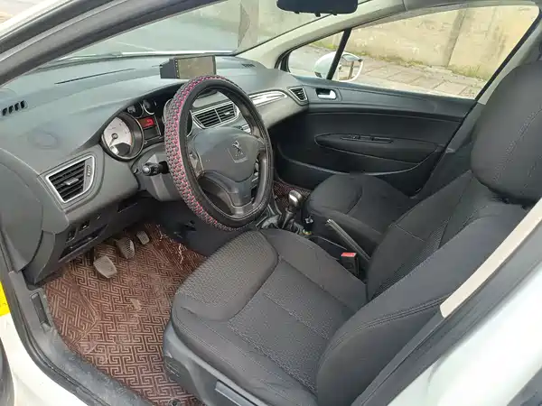Peugeot 308 2016