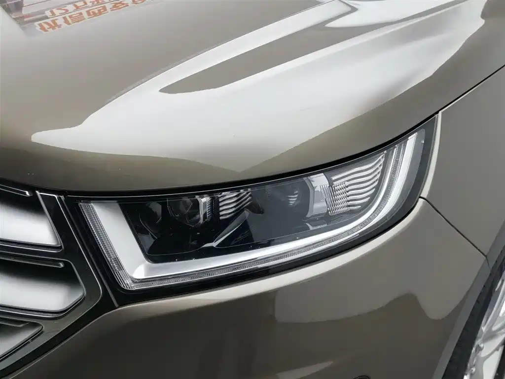 Ford Edge 2016 — фото 7