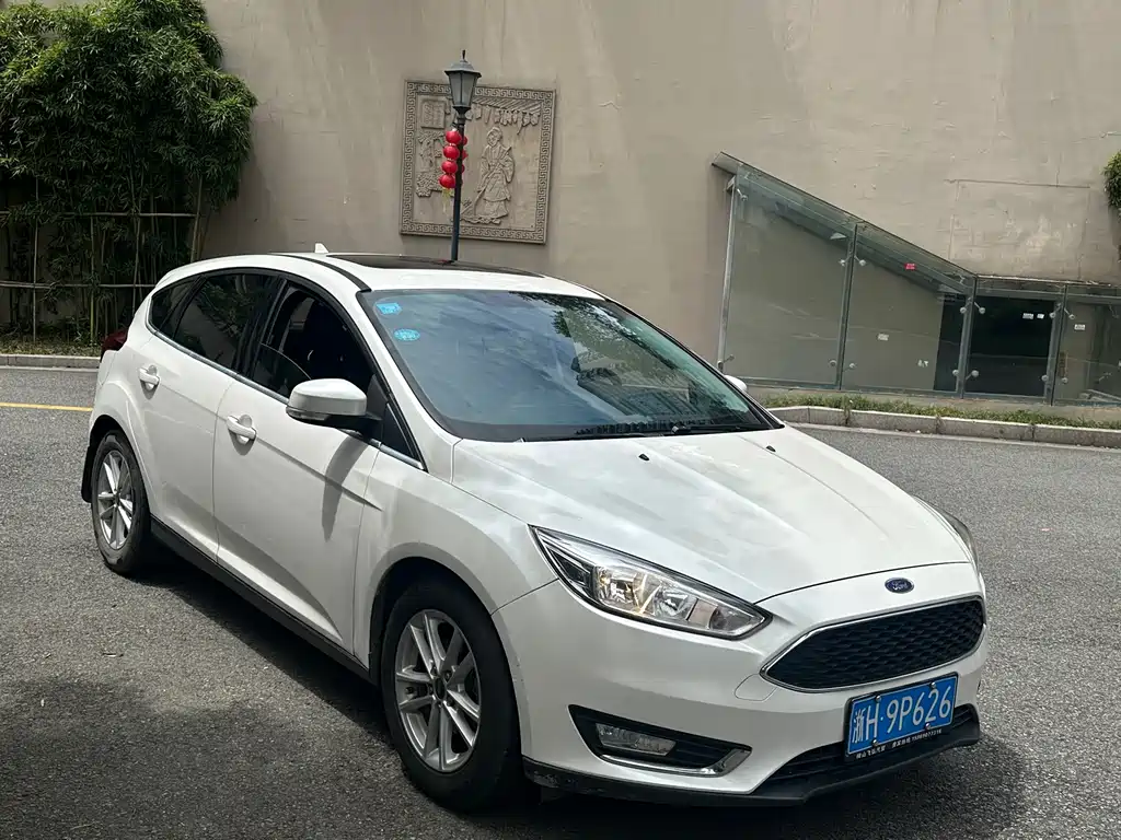 Ford Focus 2019 — фото 4