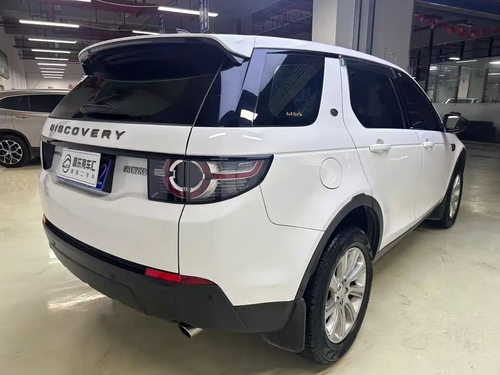 Land Rover Discovery Sport 2019 — фото 12