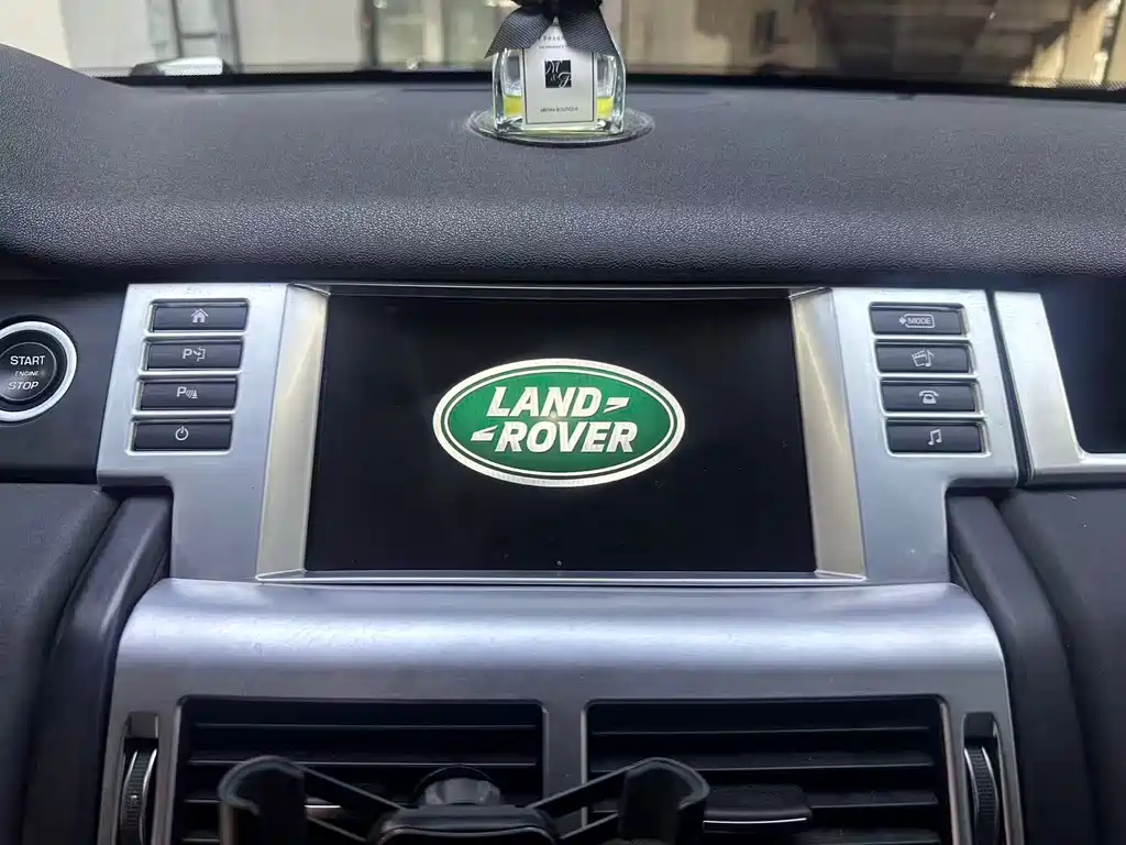 Land Rover Discovery Sport 2019 — фото 8