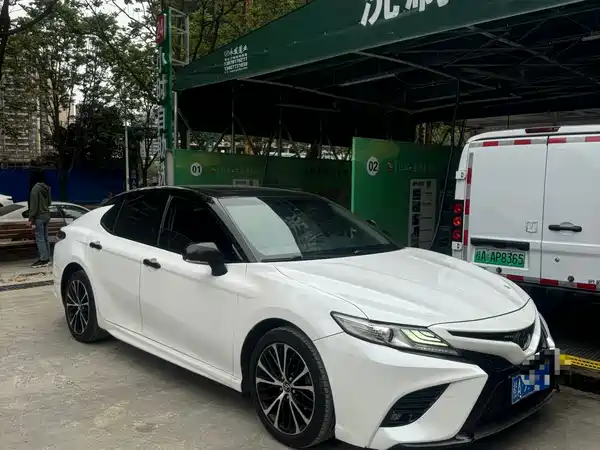Toyota Camry 2018
