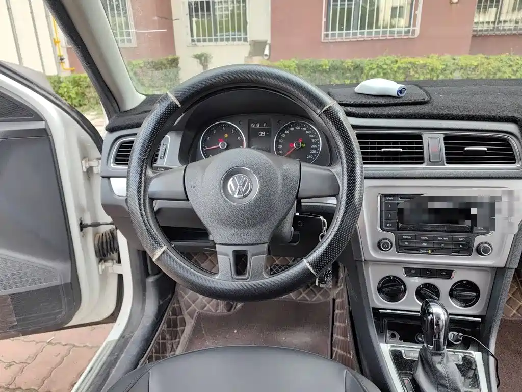 Volkswagen Gran Lavida 2015 — фото 6