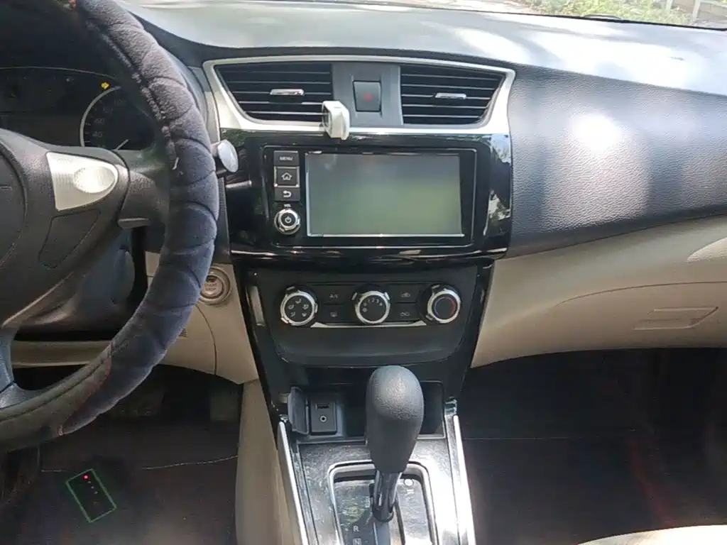 Nissan Sylphy 2016 — фото 13