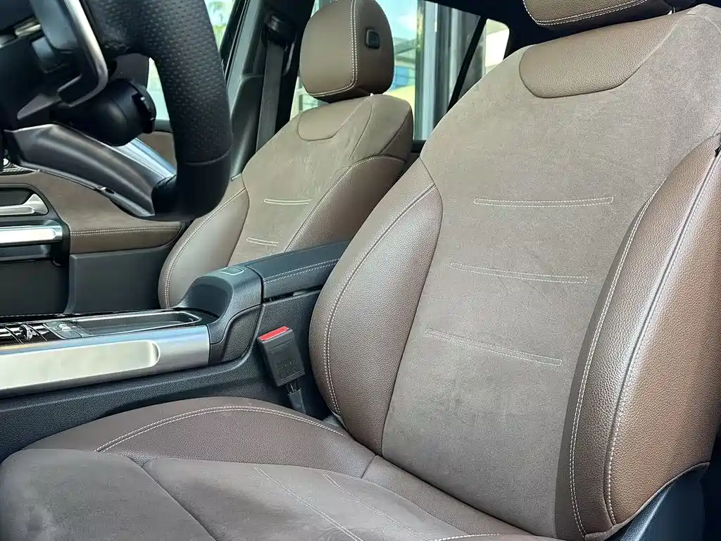 Mercedes-Benz GLB AMG 2025 — фото 15