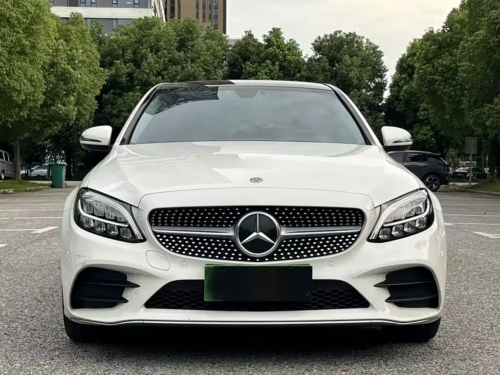 Mercedes-Benz C-Class 2021