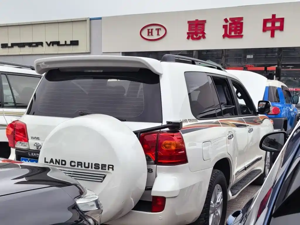Toyota Land Cruiser 2014 — фото 19