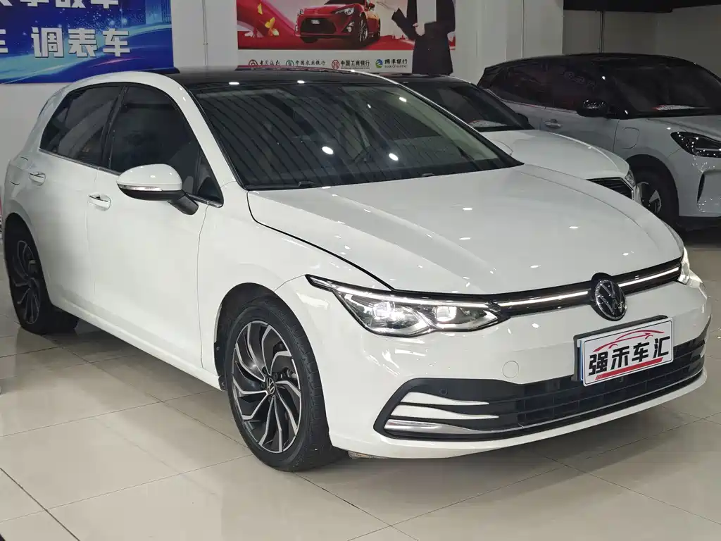Volkswagen Golf 2023
