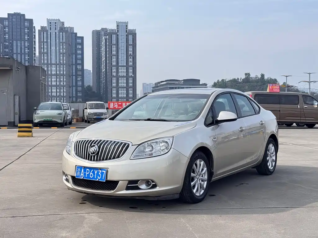 Buick Excelle 2014 — фото 1