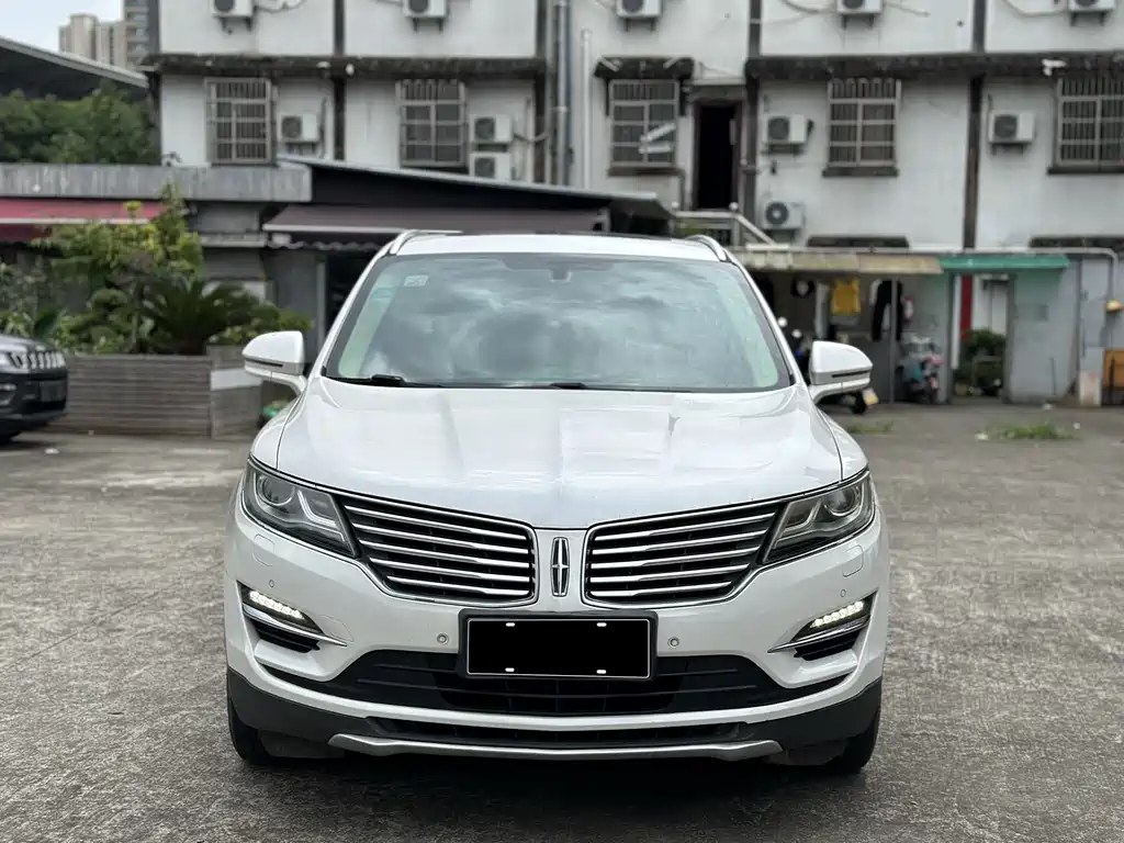 Lincoln MKC 2015