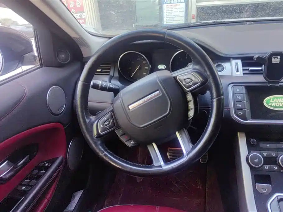Land Rover Evoque 2016 — фото 15