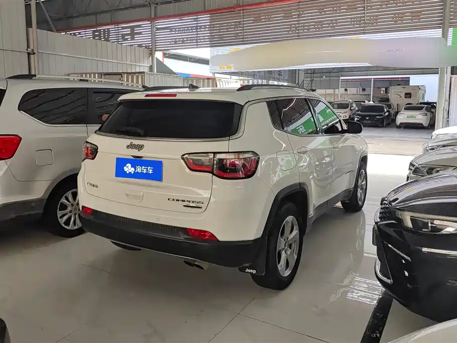 Jeep Compass 2019 — фото 3