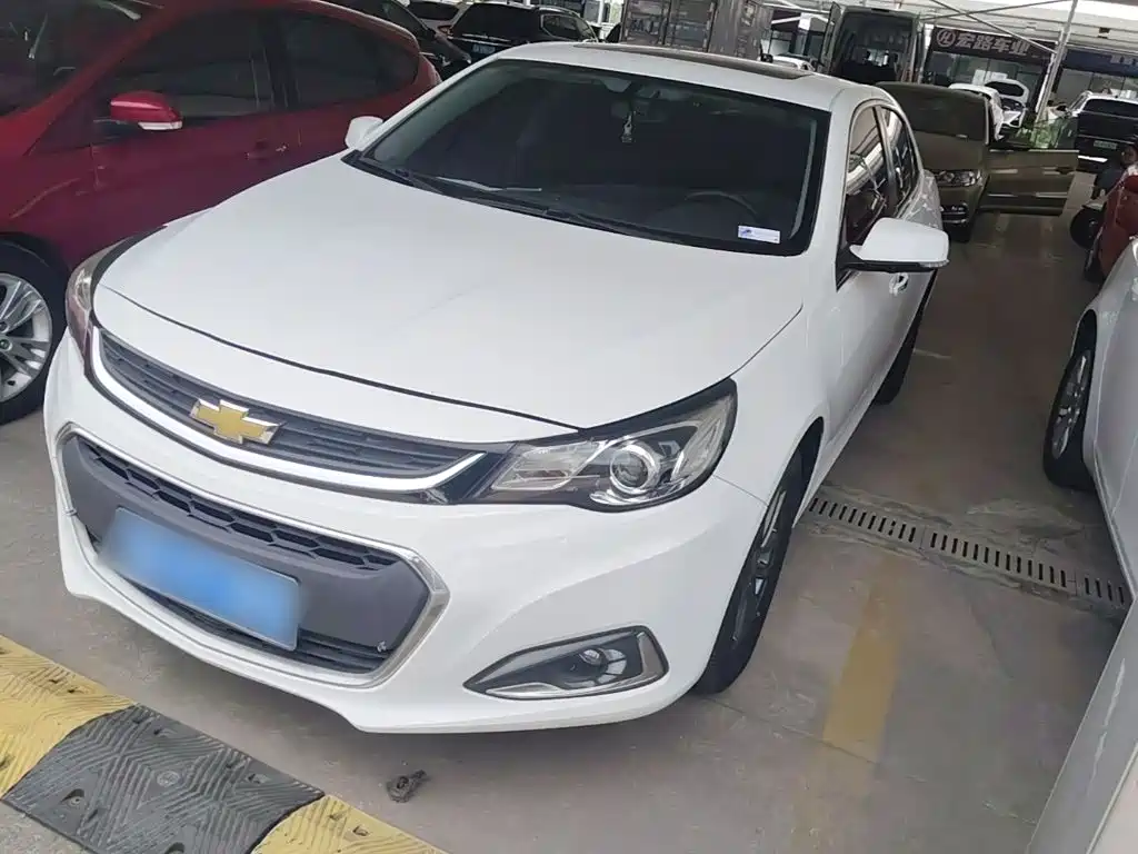 Chevrolet Malibu 2019 — фото 1