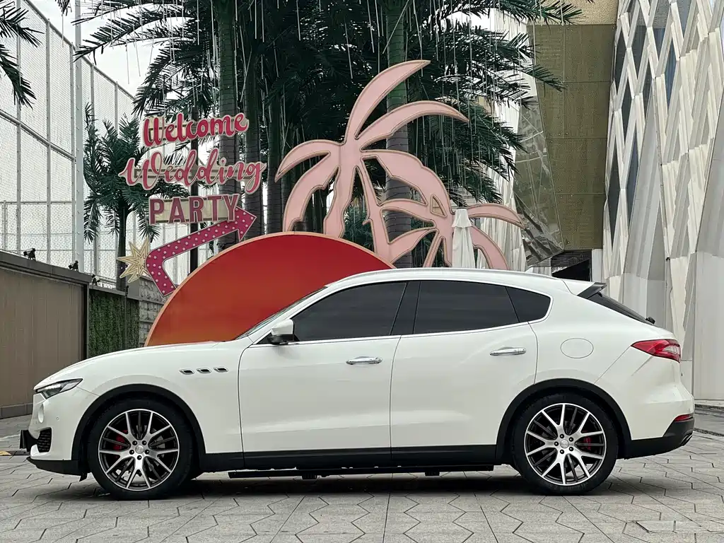 Maserati Levante 2018 — фото 7