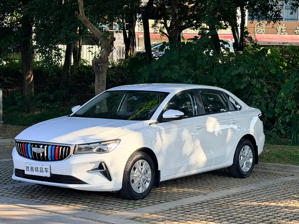 Geely Emgrand 2024
